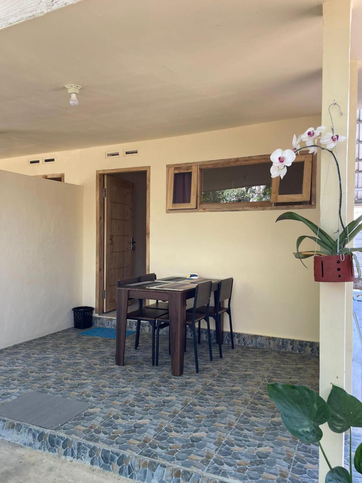 Rumah Kawan Senaru House Of Friend מראה חיצוני תמונה