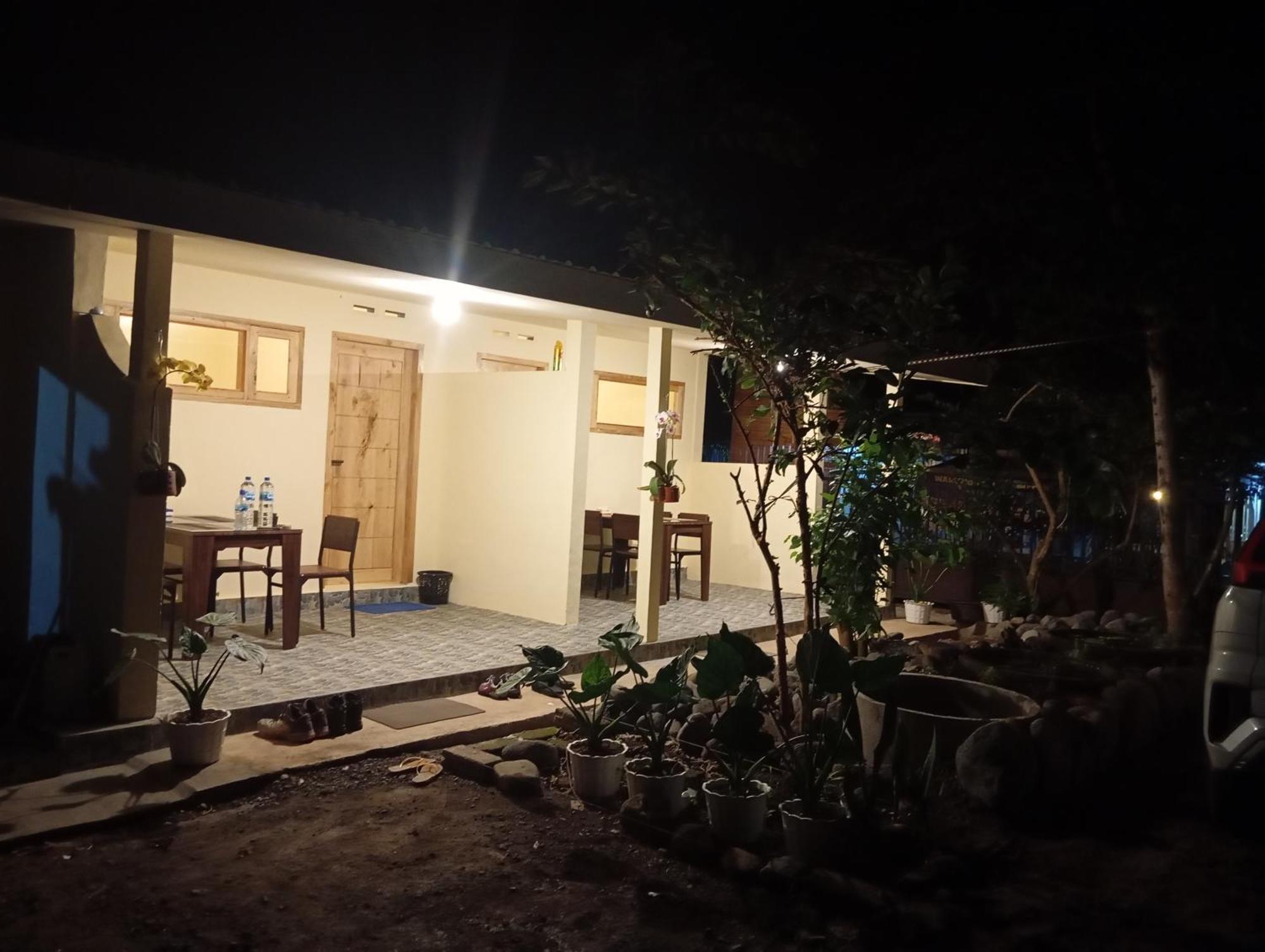 Rumah Kawan Senaru House Of Friend מראה חיצוני תמונה